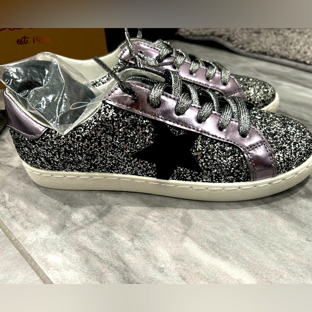 New out of box! Vintage Havana sneakers